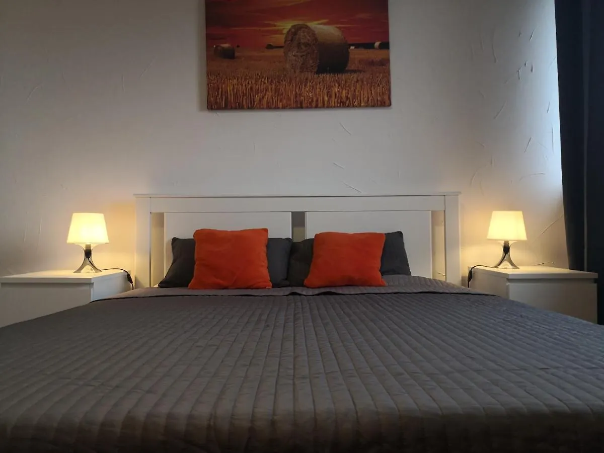 STUDIO Piata Victoriei  Bucureşti