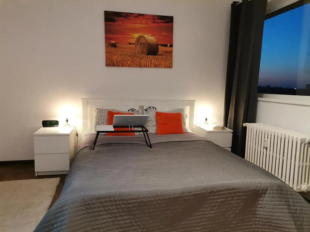 STUDIO Piata Victoriei  Bucureşti