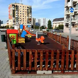 1 In Titan Apartament